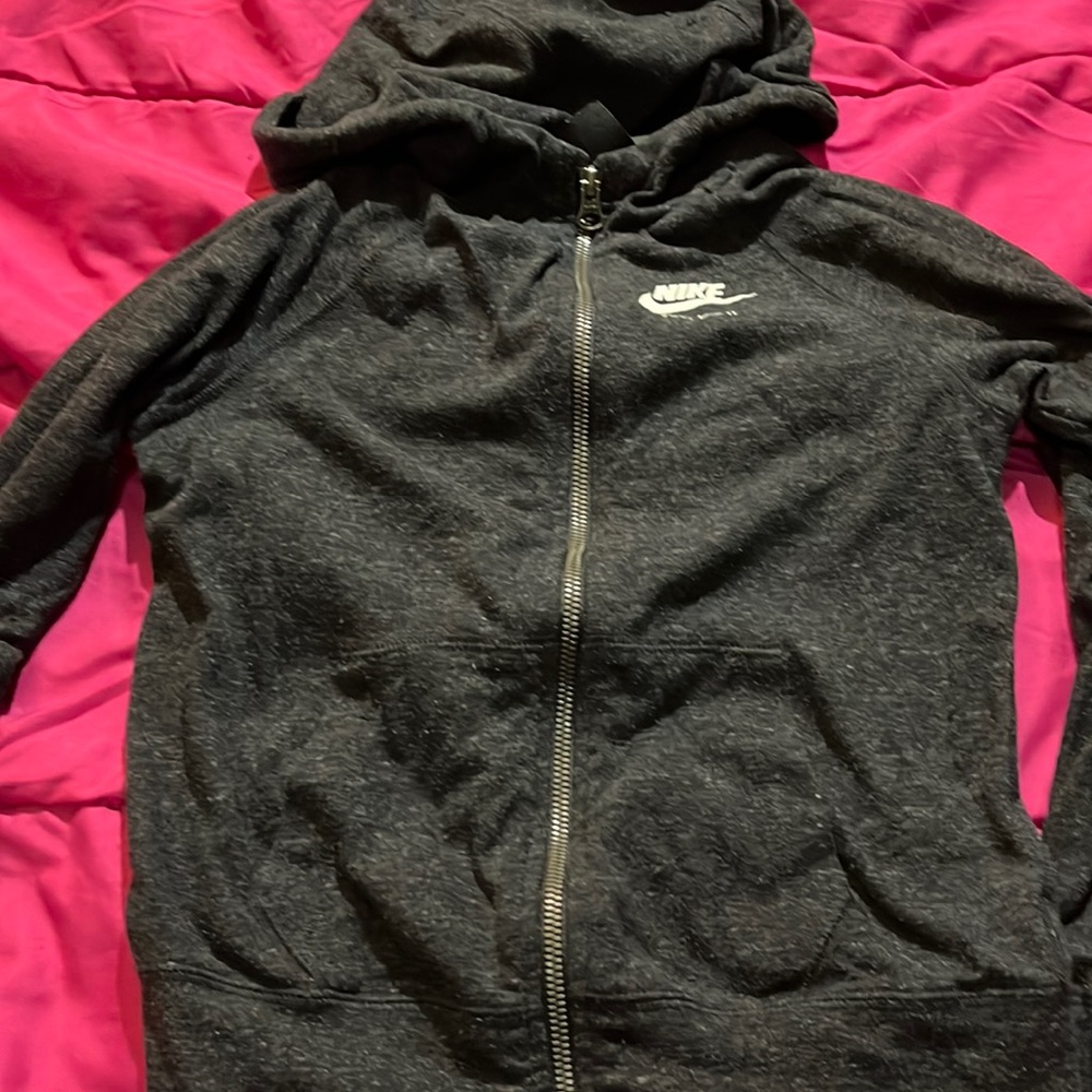 Girls nike sweeter size s